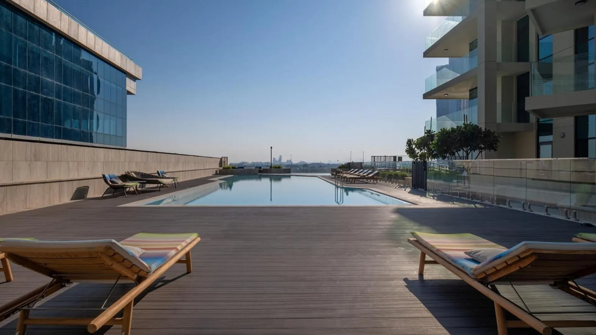 2Br Luxury Retreat - Stunning Canal And Sea View Dubai United Arab Emirates