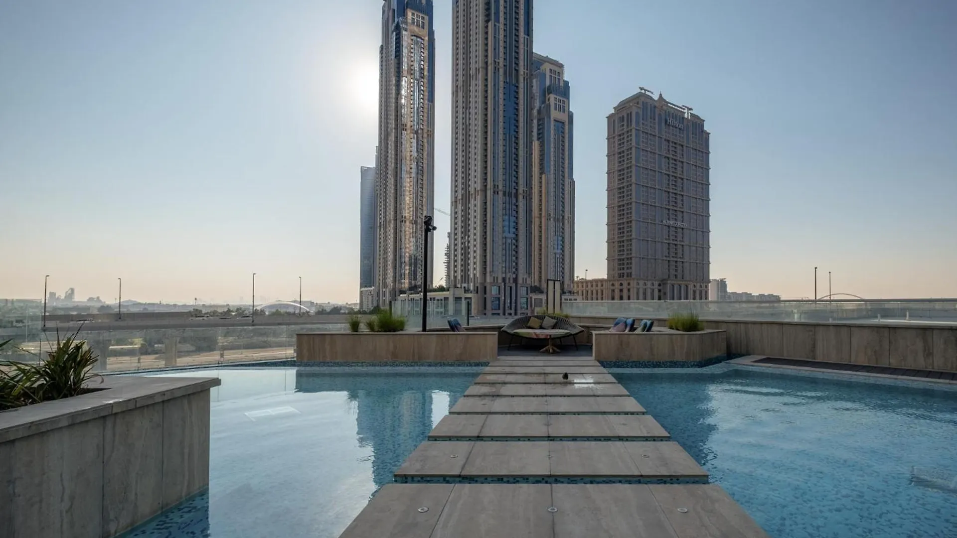 2Br Luxury Retreat - Stunning Canal And Sea View Dubaj